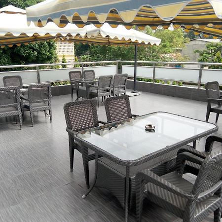 Hotel Amaritsah บราซซาวิล ภายนอก รูปภาพ